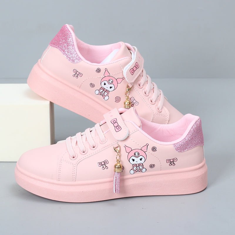 Girls white PU leather low ankle sports board shoes for kids, featuring a flat sole and stylish design perfect for spring.