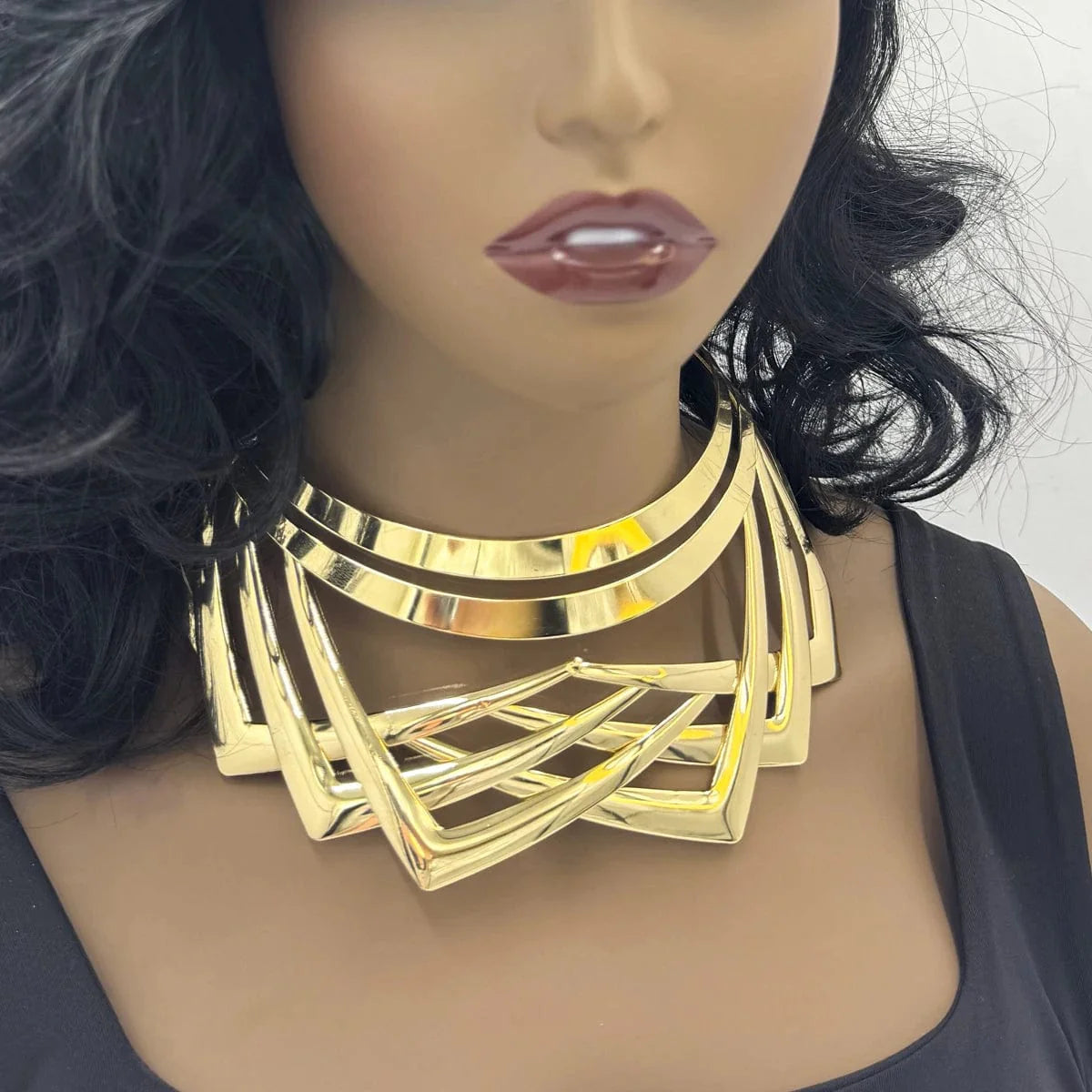 Gothic alloy choker necklace by Showlu Fashion with geometric punk design, statement jewelry for women, short collar style.