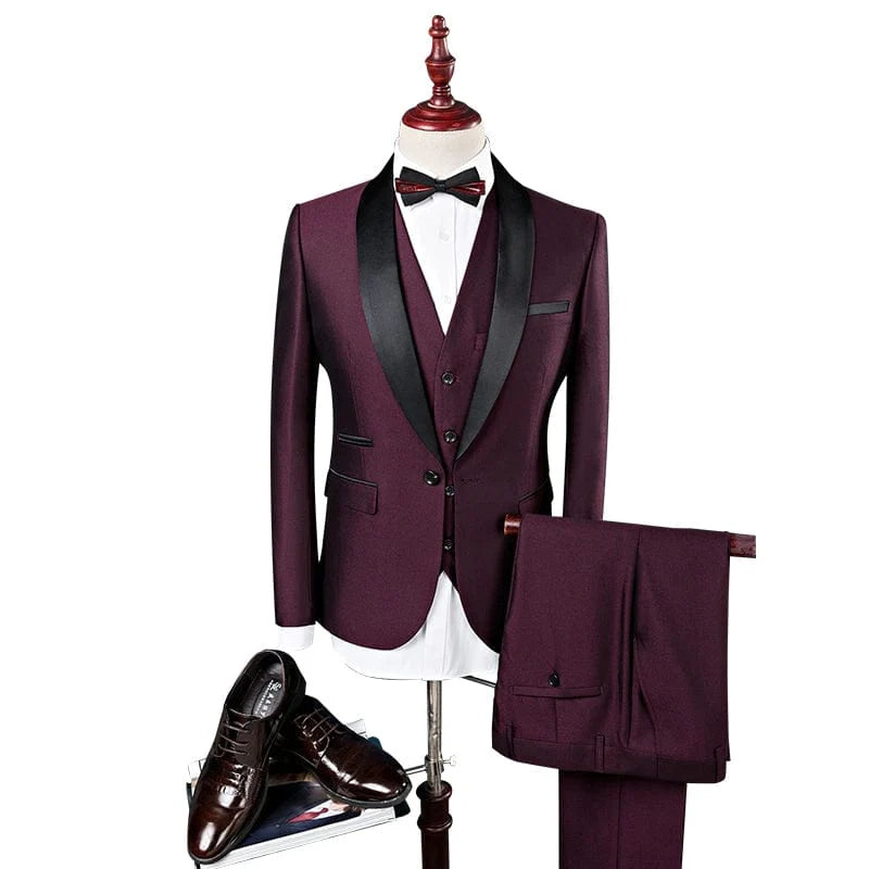 Men's green dinner suit with fruit collar detail, formal dress by Showlu Fashion, ideal for stage or special occasions.