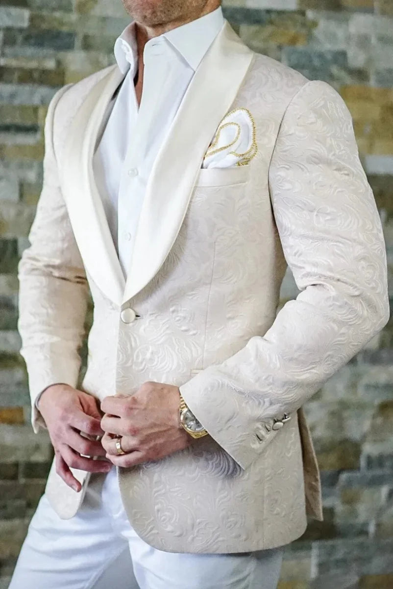 Men's white patterned tuxedo by GQER SUITS, featuring shawl satin lapel, two-piece set with jacket, pants, and tie for wedding attire.