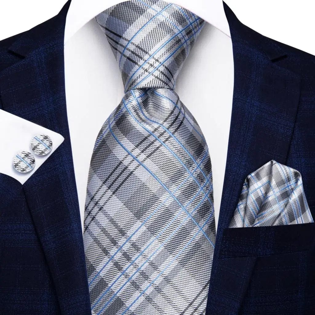 Hi-Tie solid gold yellow silk tie set with matching handkerchief and cufflinks for men, stylish for weddings and business occasions.