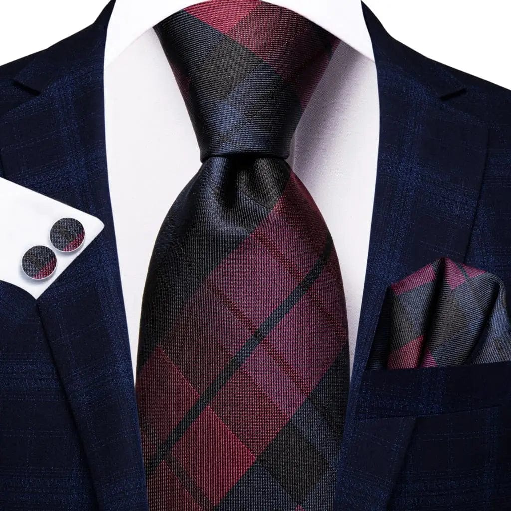 Hi-Tie solid gold yellow silk tie set with matching handkerchief and cufflinks, perfect for men's wedding or business attire.