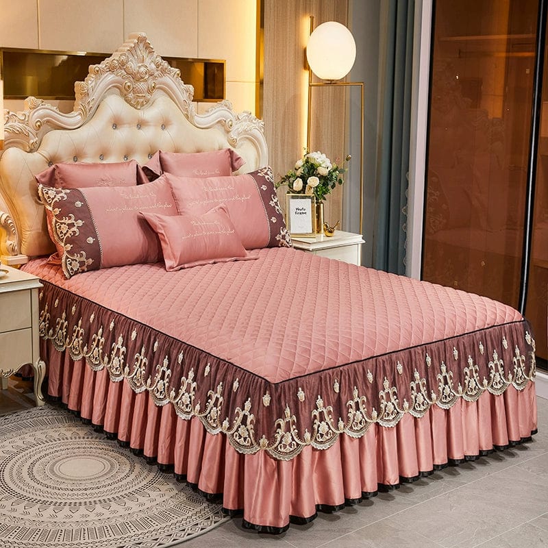 Showlu Fashion Gao Wang Tencel quilted bed sheet set with non-slip design, includes three thickened, comfortable bed sheets.