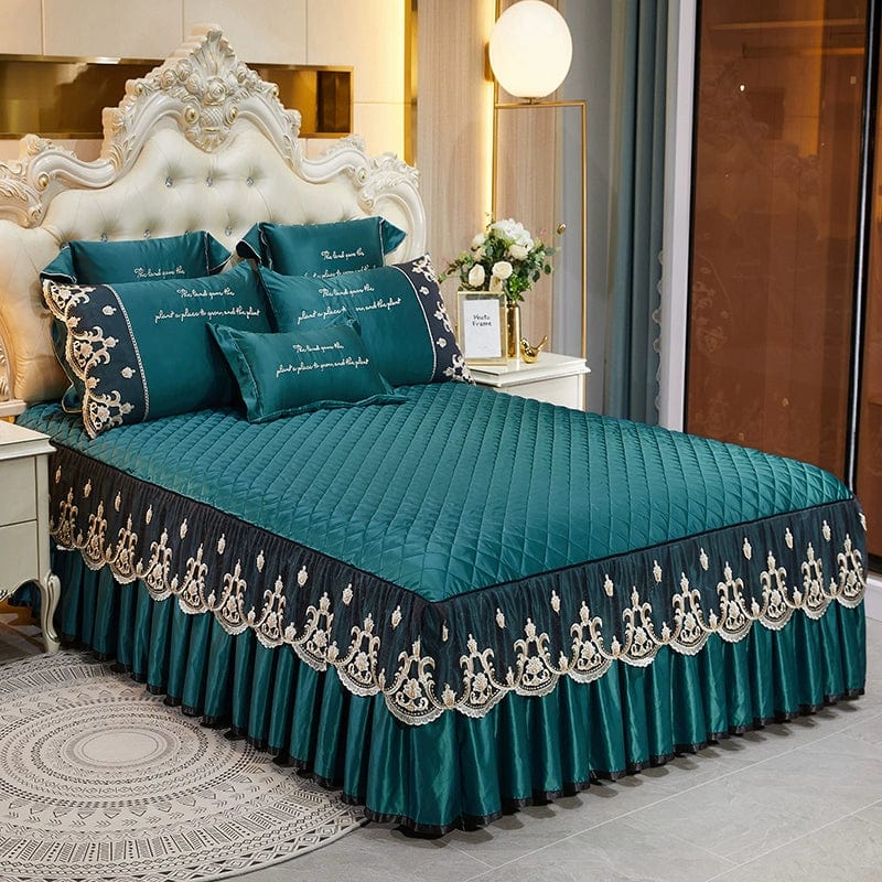Showlu Fashion Tencel quilted bed sheet set featuring non-slip design and thickened three-piece bedding for comfort and luxury.