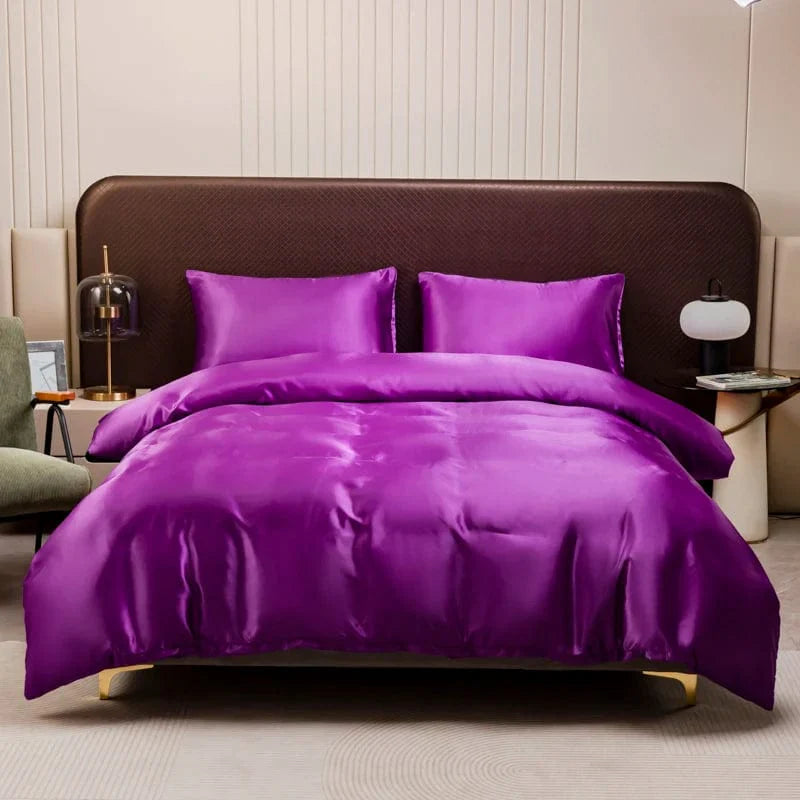 High-quality satin silky duvet cover by Showlu Fashion Store, soft solid quilt cover for queen and king size beds.