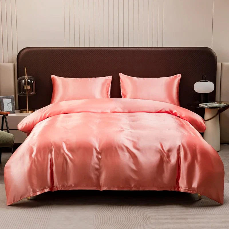 Showlu Fashion satin silky duvet cover in soft solid fabric, queen size, smooth and high-quality quilt cover for a luxurious bedroom look.