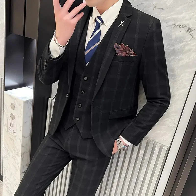 SHOWLU Men's British Slim Fit Three-Piece Suit with jacket, vest, and trousers, stylish and modern for formal occasions