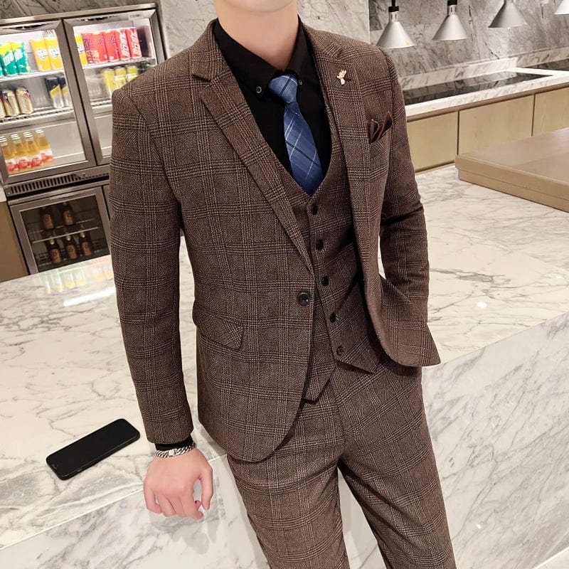 SHOWLU Men's British Slim Fit Three-Piece Suit with jacket, vest, and trousers, stylish and modern for formal occasions