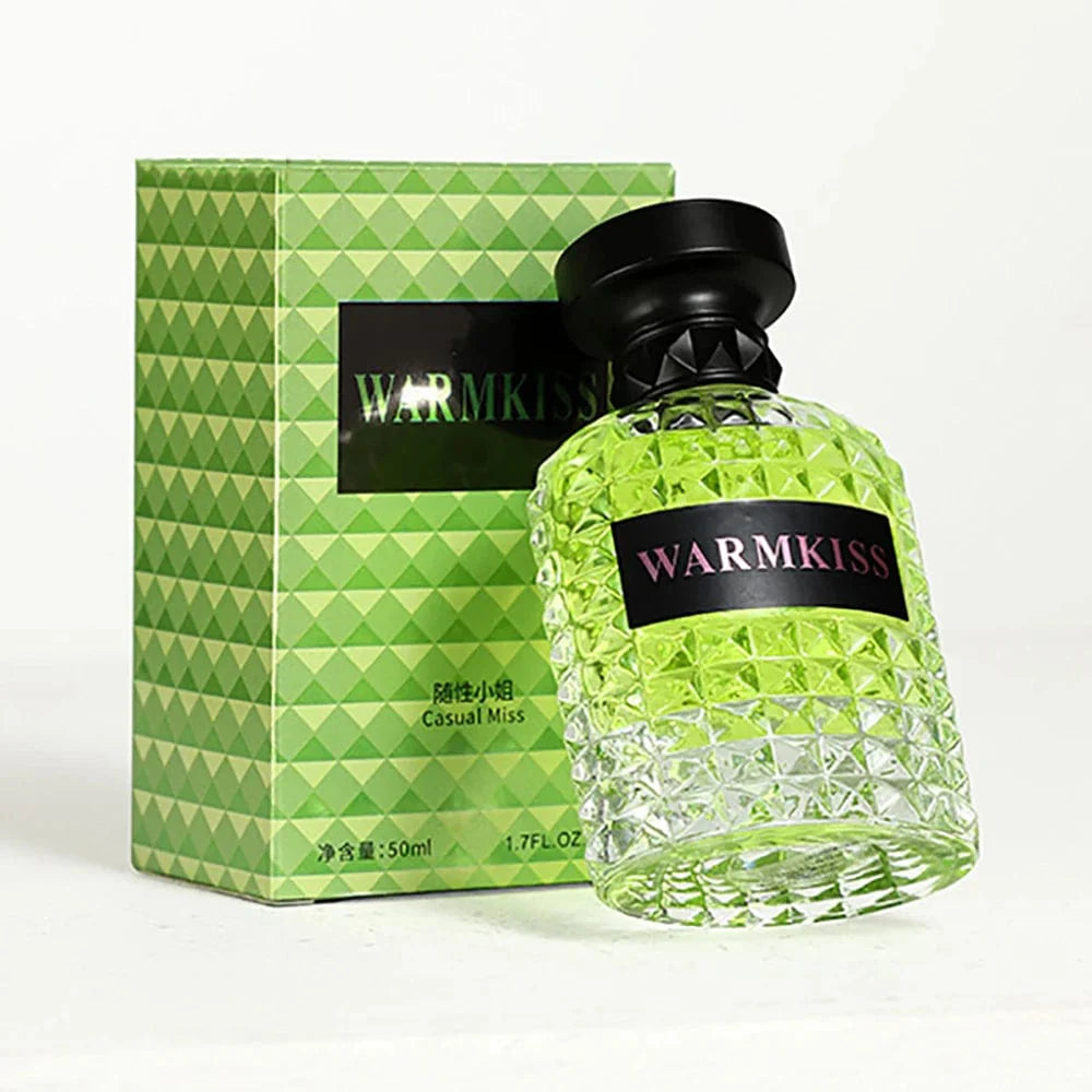 SHOWLU FASHION Floral Scent Eau De Parfum for women, 50ml bottle with fresh, lasting floral fragrance and elegant spray design.