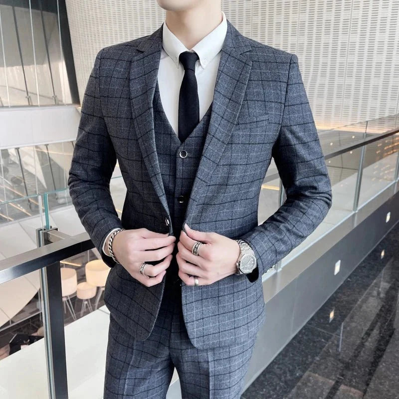 SHOWLU Men's plaid wedding suit with cotton texture, includes vest, trousers, and jacket in a stylish skinny fit for formal occasions.