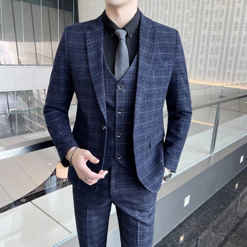SHOWLU Men's plaid wedding suit with cotton texture, including vest, trousers, and blazer, perfect for formal or business occasions.