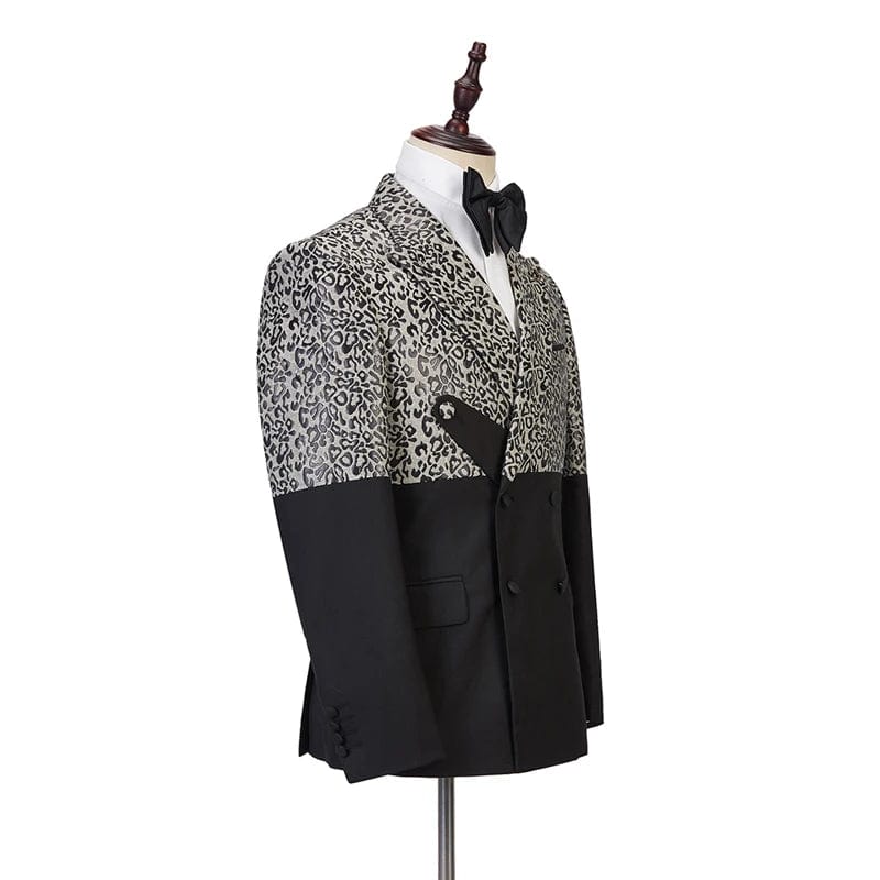 Men's double-breasted slim fit tuxedo suit by SHOWLU FASHION, featuring a stylish jacket and matching pants for formal occasions.