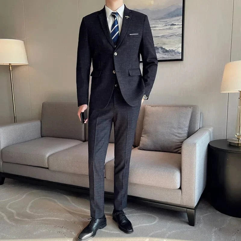 SHOWLU men's 3-piece wedding suit with slim fit jacket, vest, and trousers, perfect for grooms and formal events.