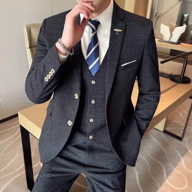 SHOWLU Men's 3-Piece Wedding Suit with slim fit jacket, vest, and trousers for formal occasions and weddings.