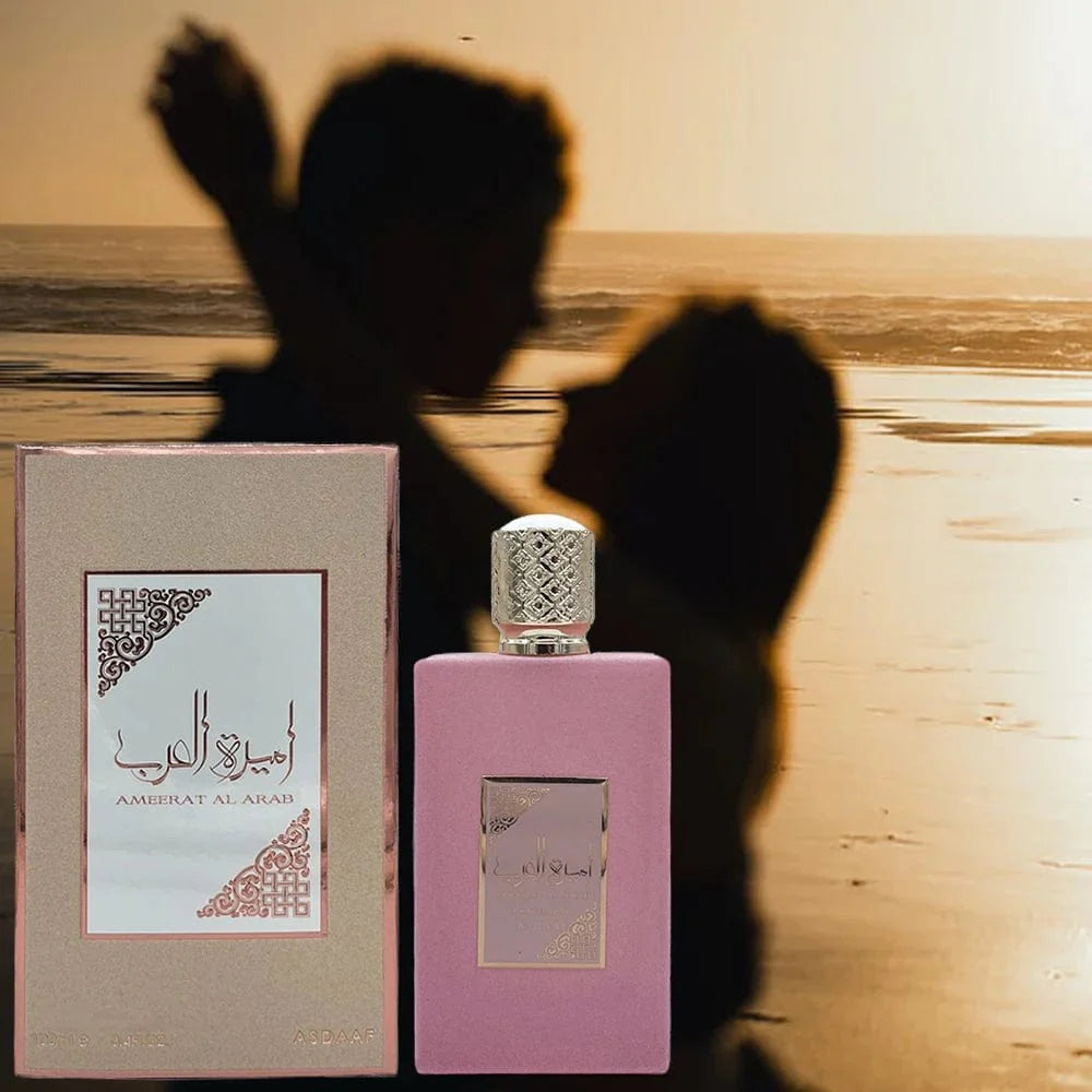 Showlu Fashion Pheromone Perfume in 100ml bottle with long-lasting floral plant scent, feminine fragrance, and elegant design.