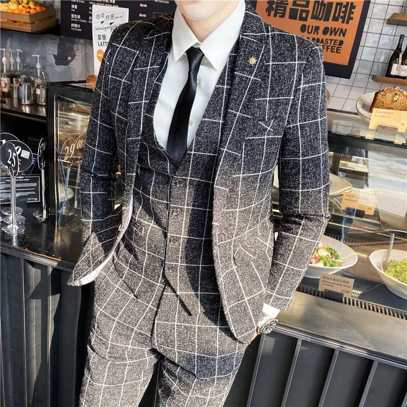 SHOWLU Men's 3-piece striped plaid suit with vest and trousers, slim fit wedding groom tuxedo, stylish British-inspired fashion.