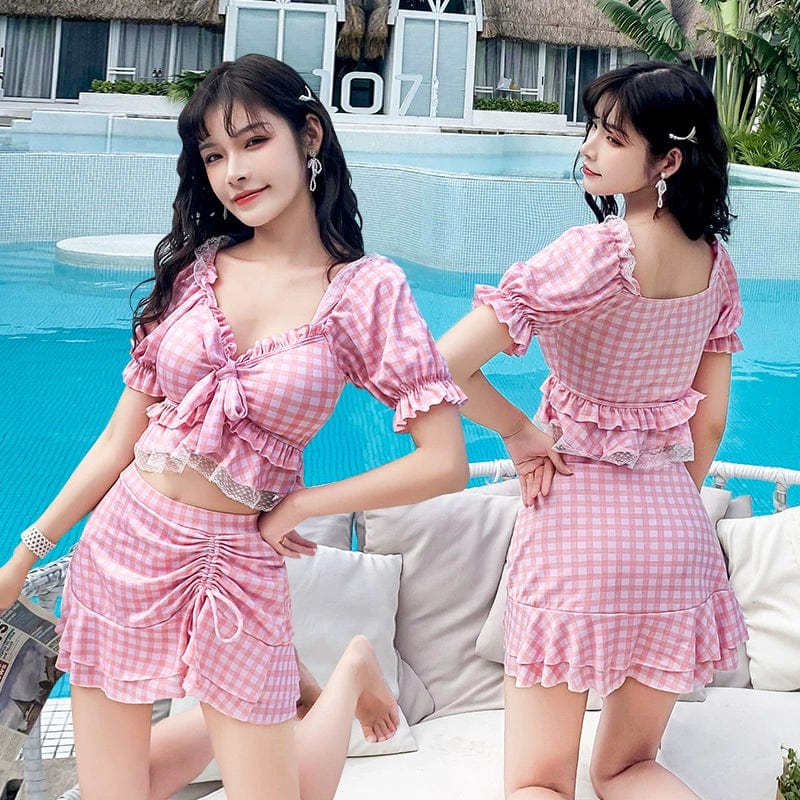 Showlu Fashion Two-Piece Split Swimsuit with conservative skirt style, suitable for hot springs and small-chested women.