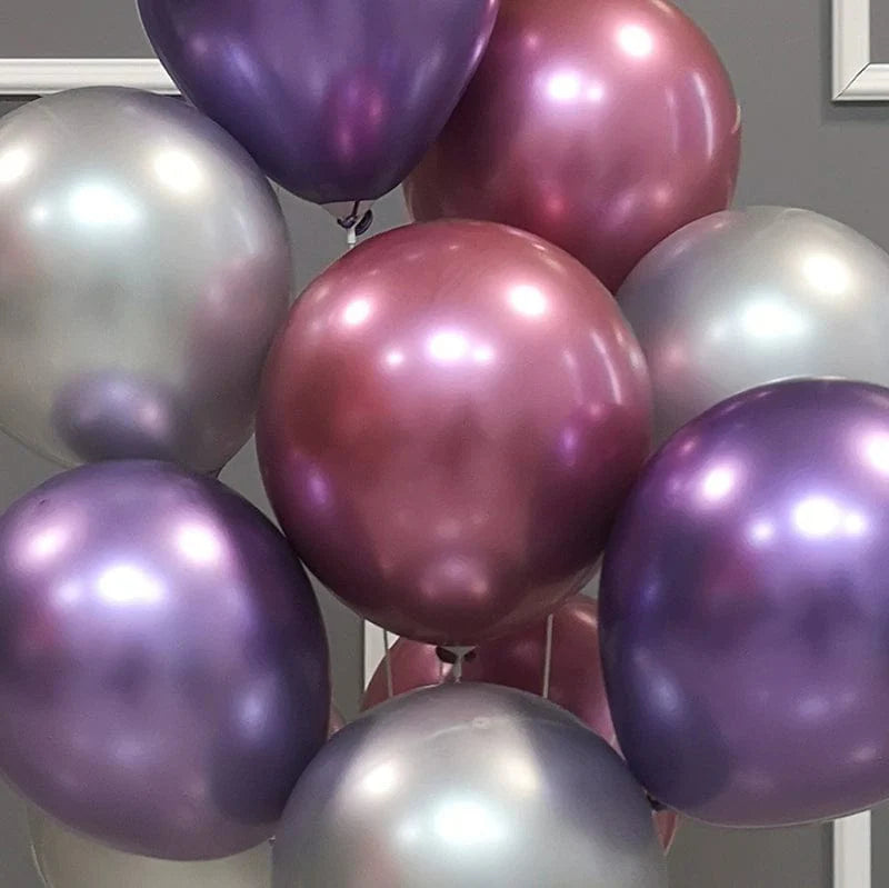 SHOWLU FASHION STORE balloon stand for wedding and birthday decoration, featuring a floor-standing setup with floating balloons.