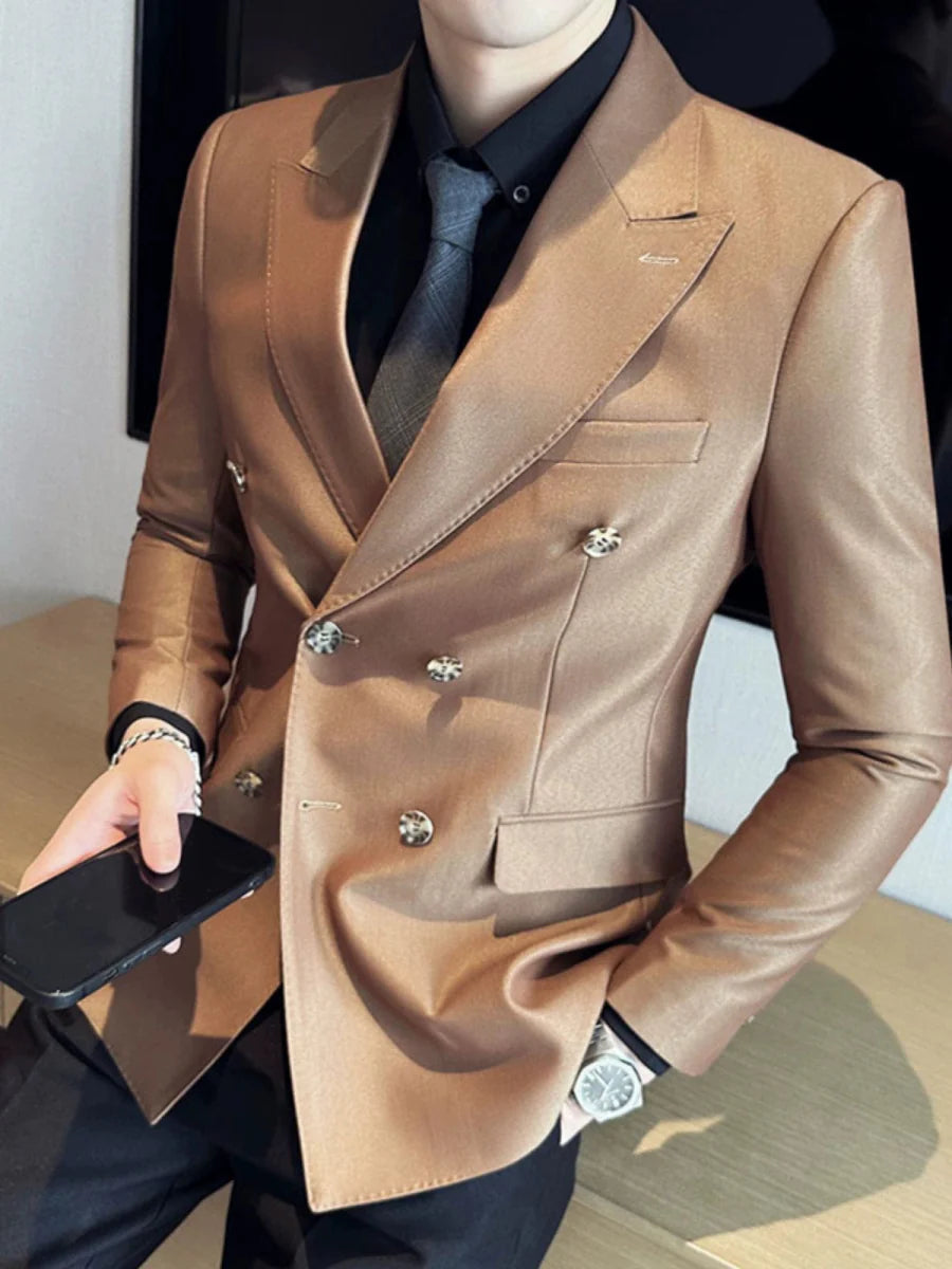 Hanvenchy slim fit white business coat with double-breasted Italian style, tailored for a sharp, professional look.