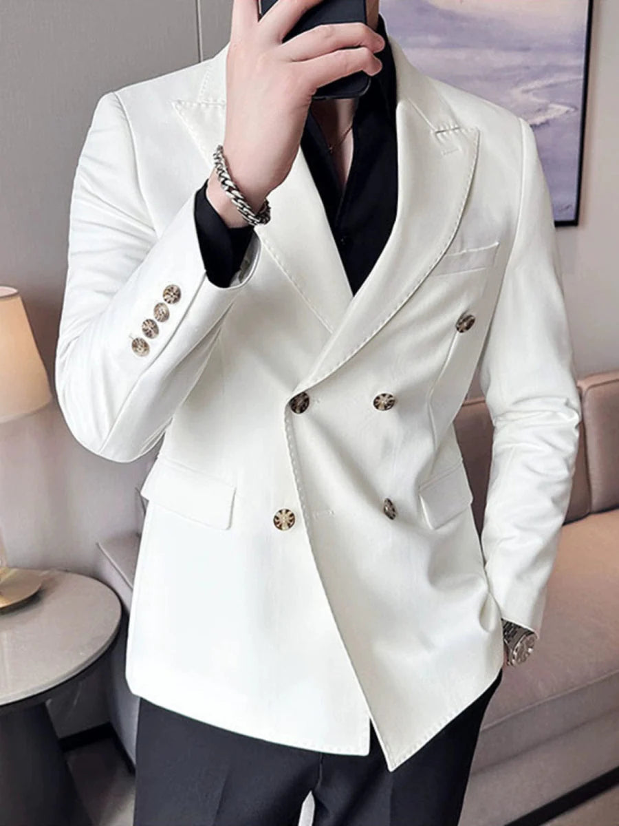 Slim fit white business coat by Hanvenchy, double-breasted Italian style, tailored with a sleek drape for a professional look.