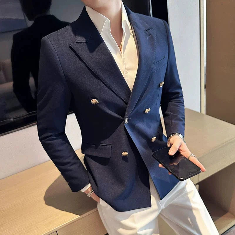 Hanvenchy slim fit white business coat with double-breasted Italian style, shown draped on a mannequin.