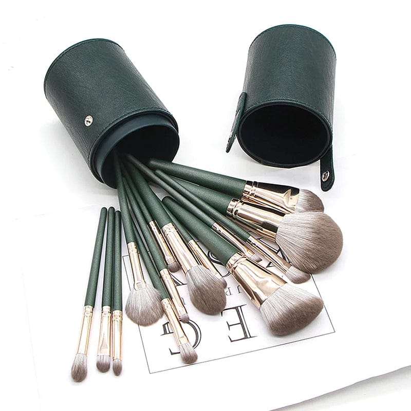 JTFIL 14-piece makeup brush set with soft fluffy foundation, eye shadow, blush, and blending brushes for professional beauty application