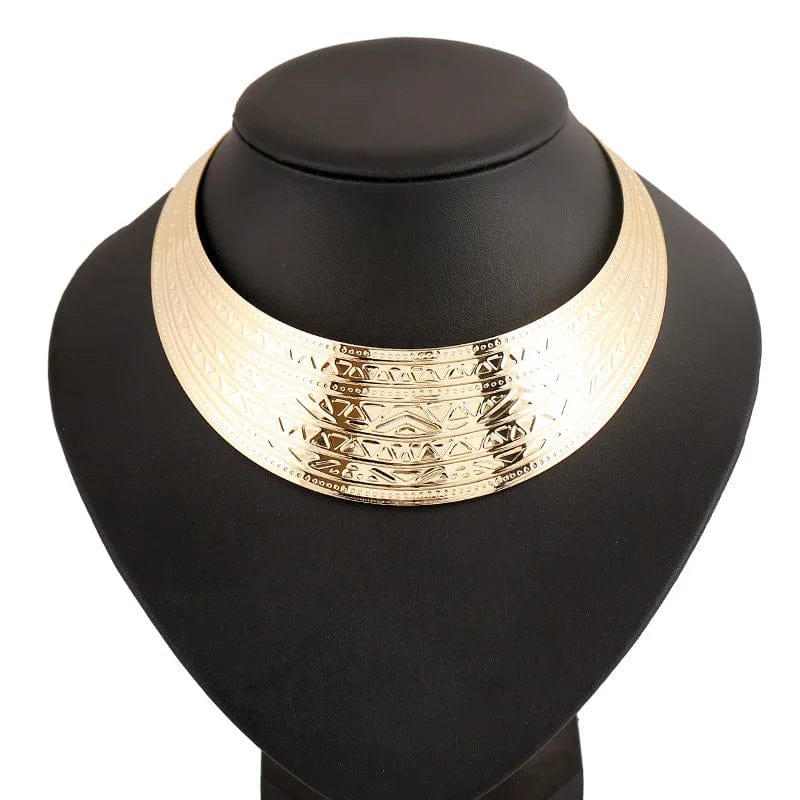 Wide punk choker necklace by KMVEXO with vintage resin design, statement collar for women, perfect for fashion-forward looks