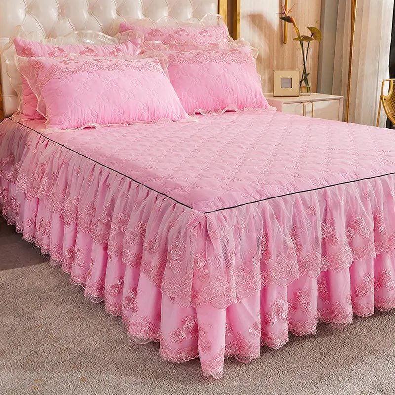 Ai·Winsure brushed lace quilted bedspread set with ruffle bedskirt and pillow shams in queen and king sizes, featuring solid Korea fabric.