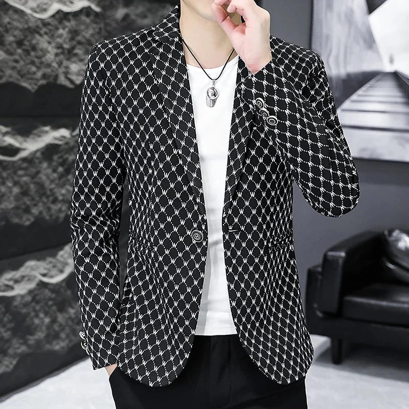 Slim fit men's casual blazer with Korean letter print, showing a stylish blazer from SHOWLU FASHION STORE for spring 2024.