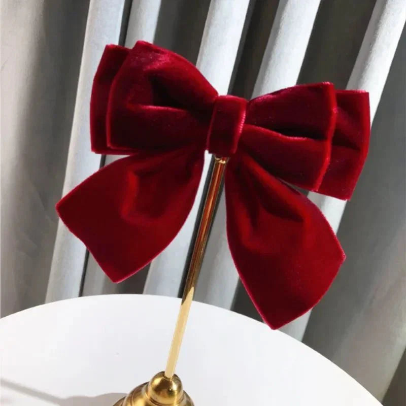 Velvet bow tie brooch by SHOWLU FASHION, elegant fabric bowknot cravat for women, perfect for college-style shirt collars.