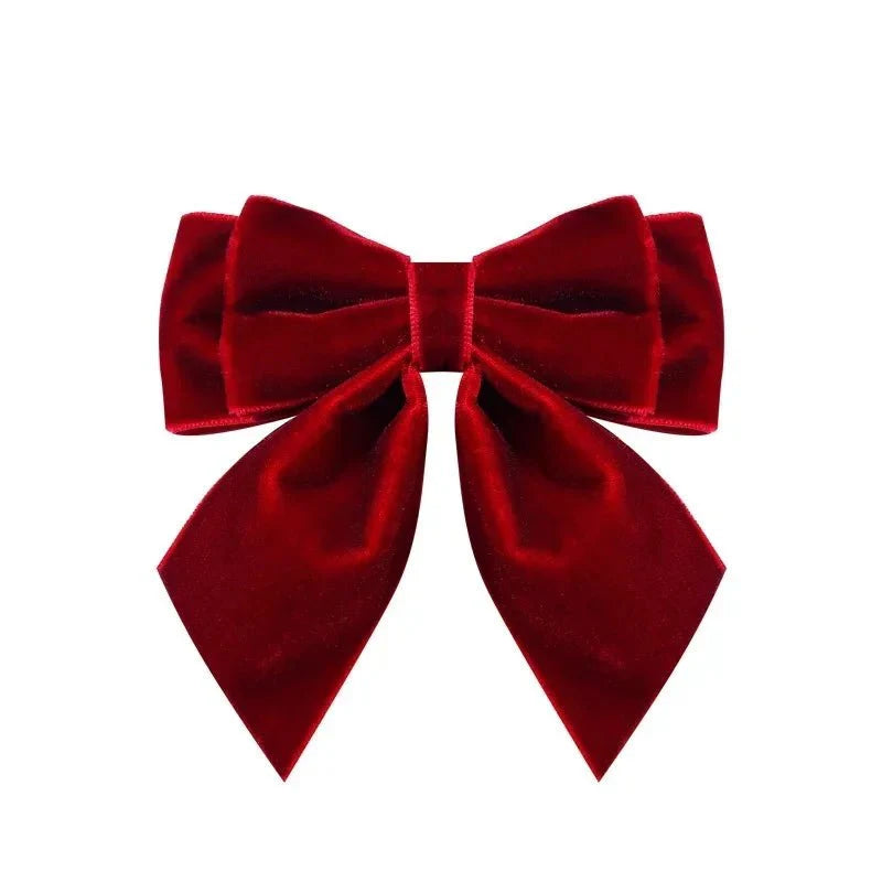 Velvet bow tie brooch by SHOWLU FASHION, elegant fabric bowknot cravat for women, perfect for collar accessories and jewelry.
