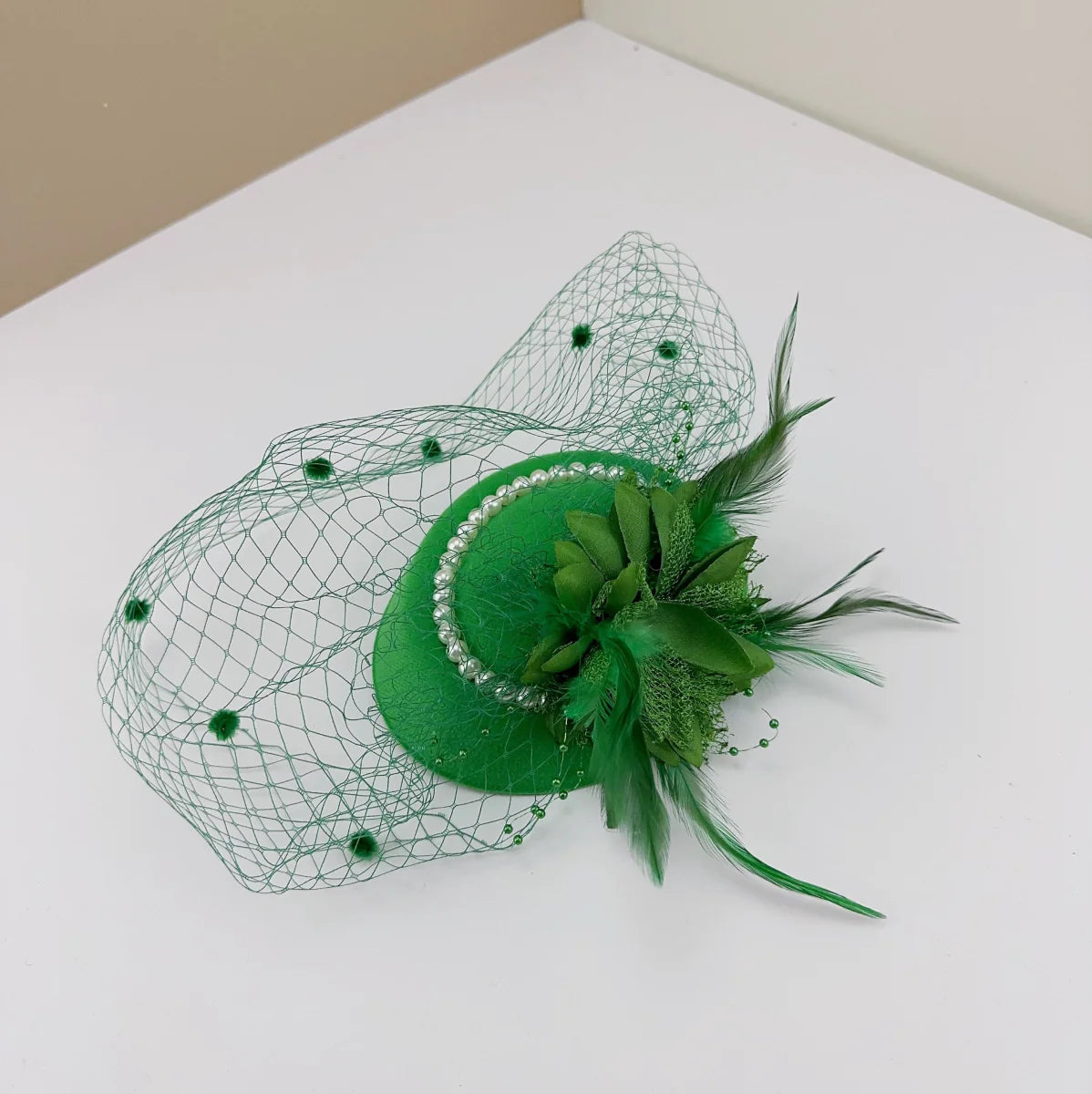 Elegant Showlu Fashion Ladies Lace Cheongsam Topper Hat with bridal Billycock style, perfect for traditional and formal occasions.