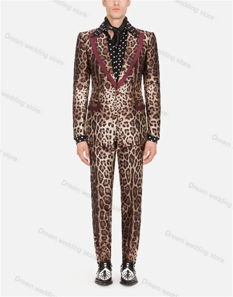 Men's leopard velvet 2-piece suit by SHOWLU FASHION STORE, slim fit tuxedo with blazer and trousers for formal or wedding wear.