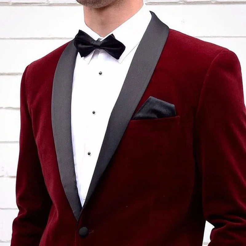 SHOWLU Burgundy Velvet Slim Fit Blazer for men with single-breasted design, black shawl lapel, ideal for formal weddings and special occasions.