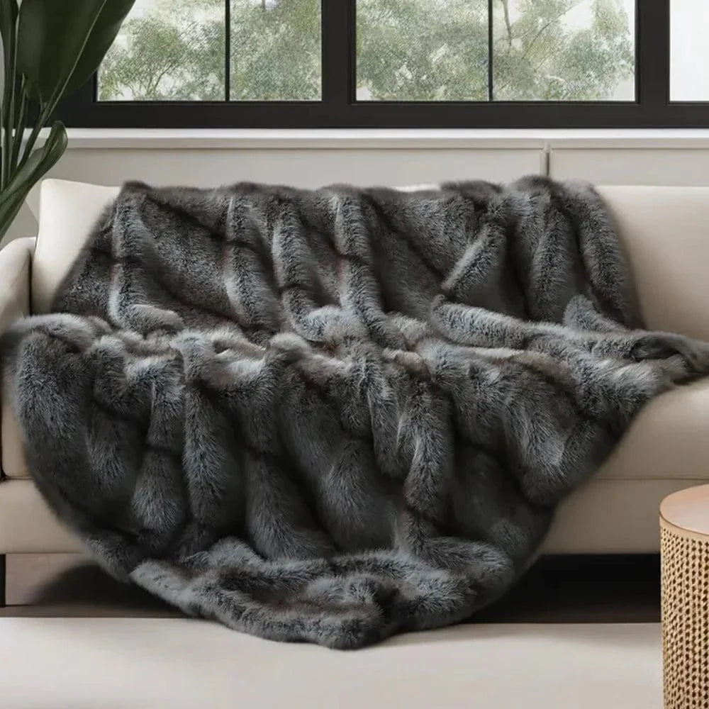 SHOWLU FASHION STORE faux fox fur blanket, soft polyester throw for sofa or bed, plush and luxurious home decor accessory