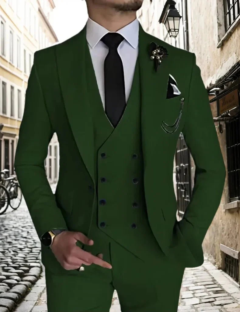 SHOWLU Men's 3-Piece Peak Lapel Business Suit with blazer, vest, and pants, perfect for weddings and formal occasions.