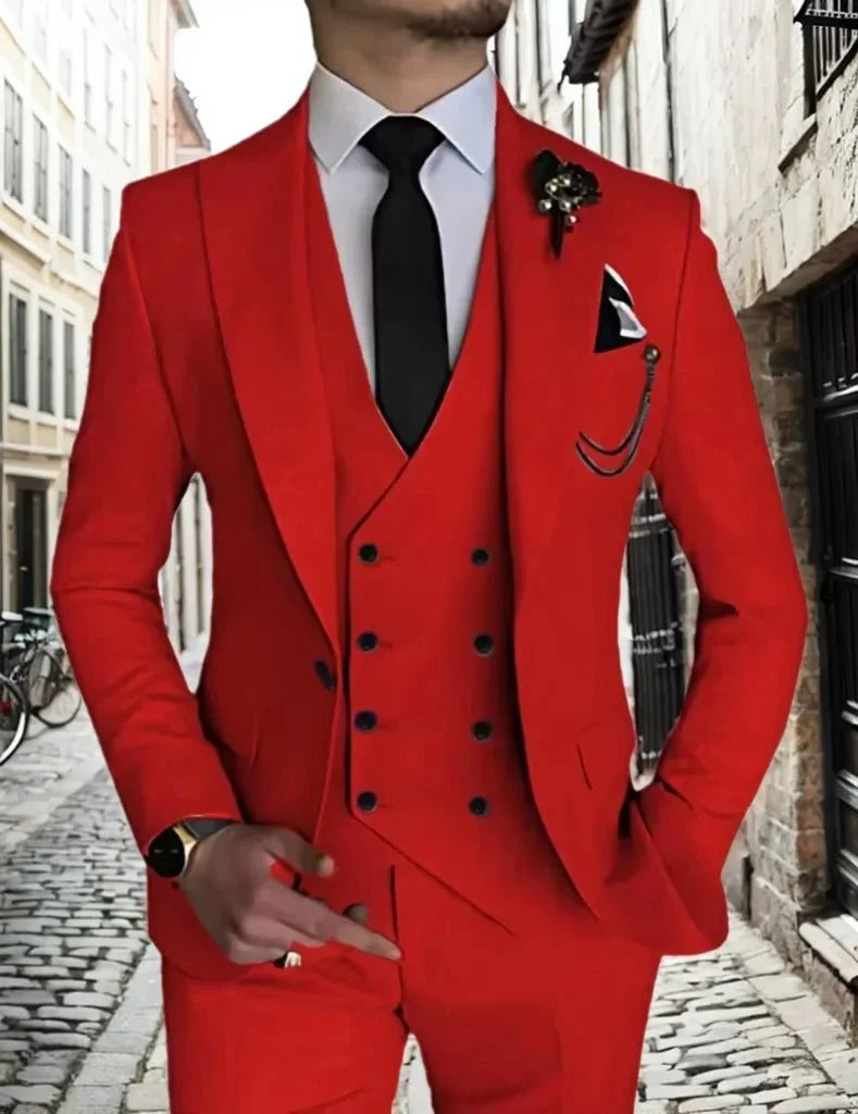 SHOWLU Men's 3-Piece Peak Lapel Business Suit with blazer, vest, and pants, ideal for weddings and formal occasions.