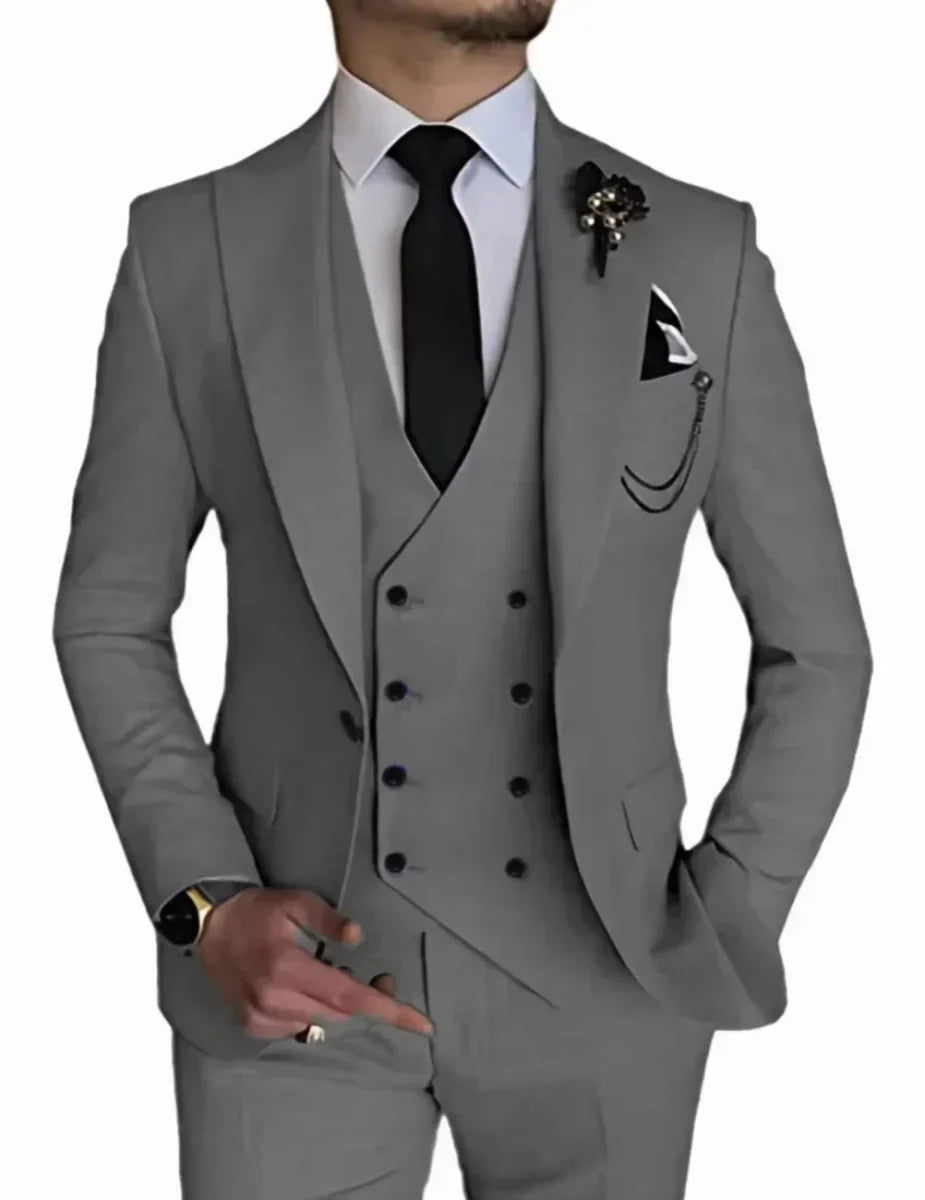 SHOWLU Men's 3-Piece Peak Lapel Business Suit with blazer, vest, and pants, ideal for weddings and formal occasions.
