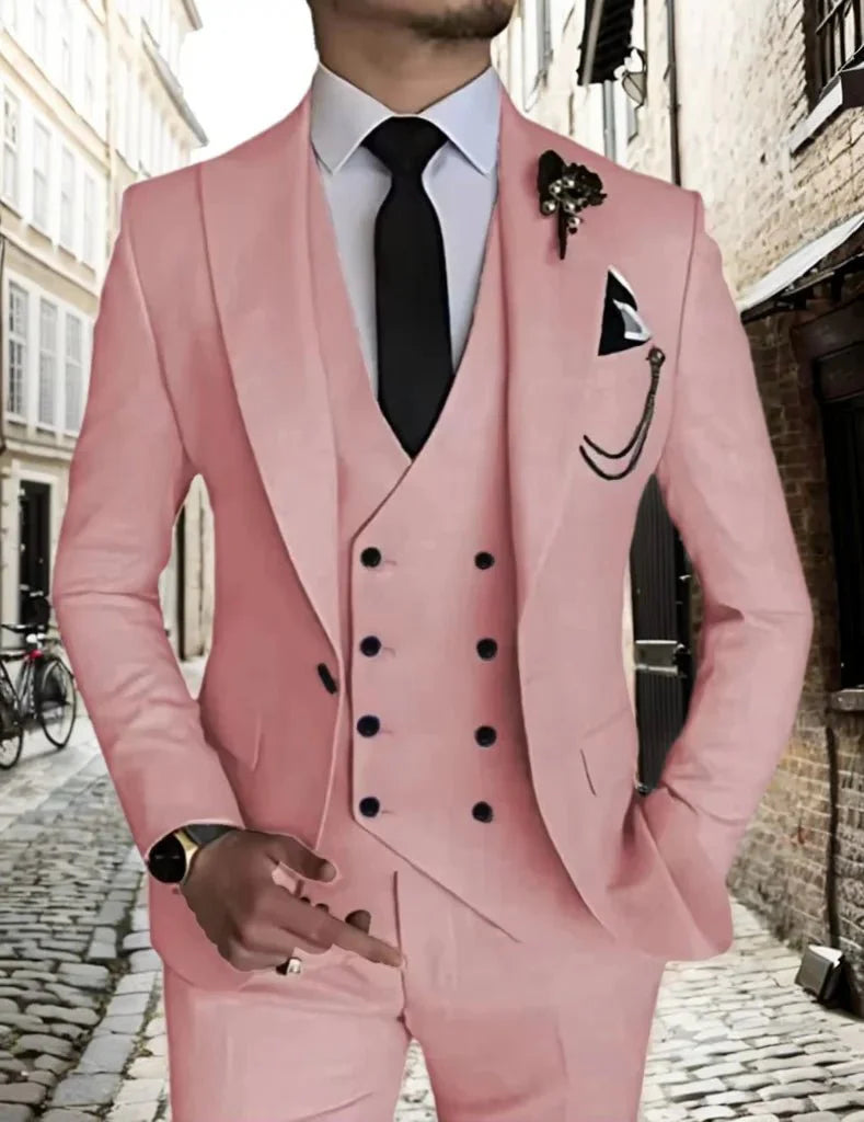 SHOWLU men's 3-piece peak lapel business suit with blazer, vest, and pants, perfect for weddings and formal occasions.