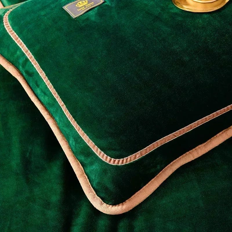 Luxury Zebyis Milk Velvet Bedding Set by SHOWLU FASHION STORE with thick, warm duvet cover and pillowcases for winter comfort.