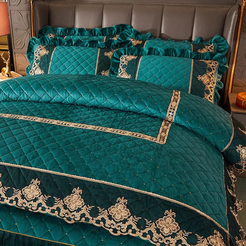 Ai·Winsure quilted velvet duvet cover set with embroidered lace, includes two pillowcases, in a luxurious solid color for queen or king size bed