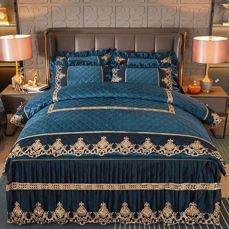 Ai·Winsure quilted velvet duvet cover set with embroidered lace, includes two pillowcases, in solid color for queen or king beds.