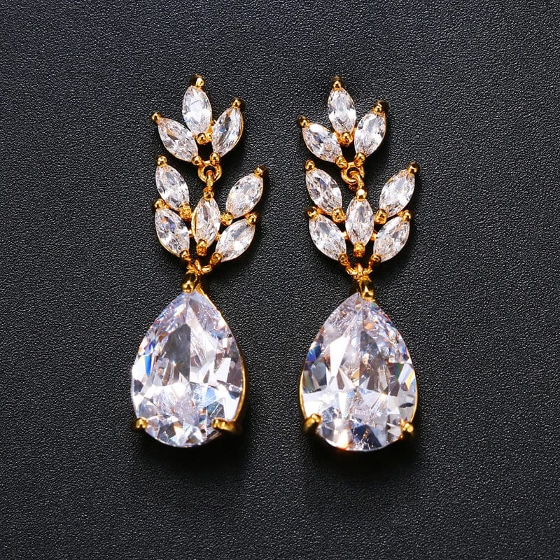Showlu Fashion cubic zirconia water drop dangle earrings, elegant bridal jewelry with long drop design for women’s wedding attire.