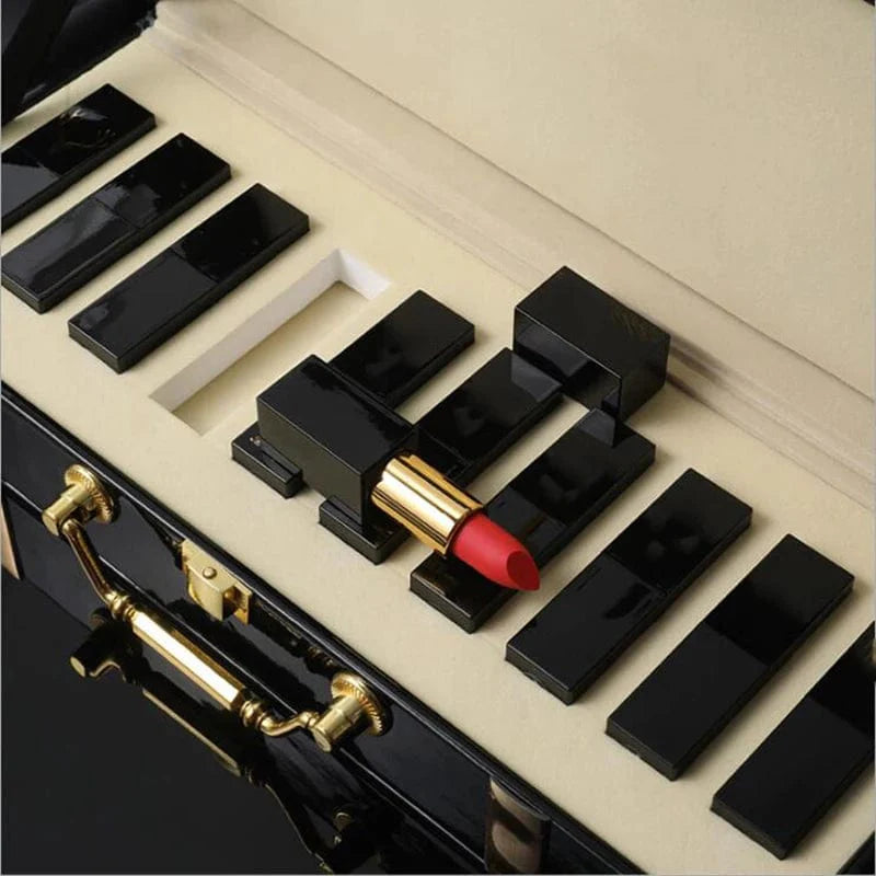 Showlu Fashion vegan lipstick set with velvet matte finish and waterproof formula, displayed in a custom gift box.