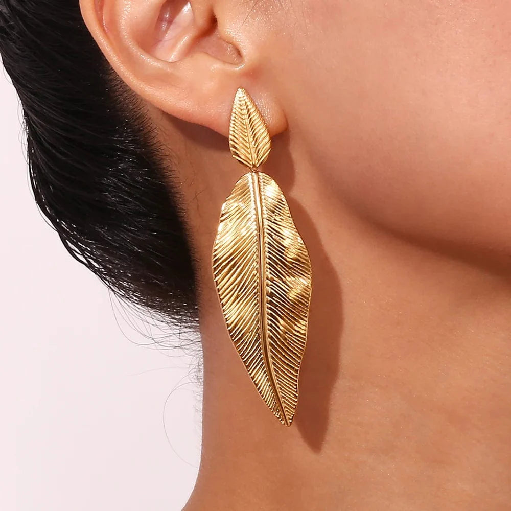 MamacitaSlay 18K gold plated stainless steel leaf drop earrings for women, featuring elegant beach-inspired leaf design.