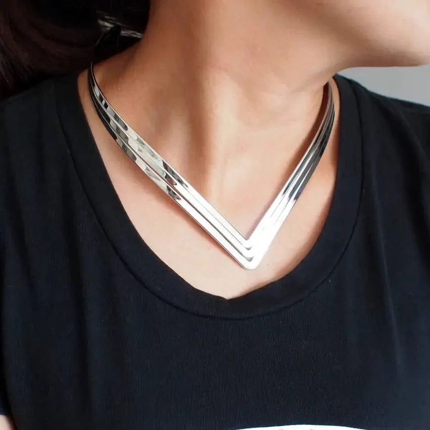 Manilai 3-layer metal torques collar choker, women's statement bib necklace with bright metallic finish, bold fashion jewelry.