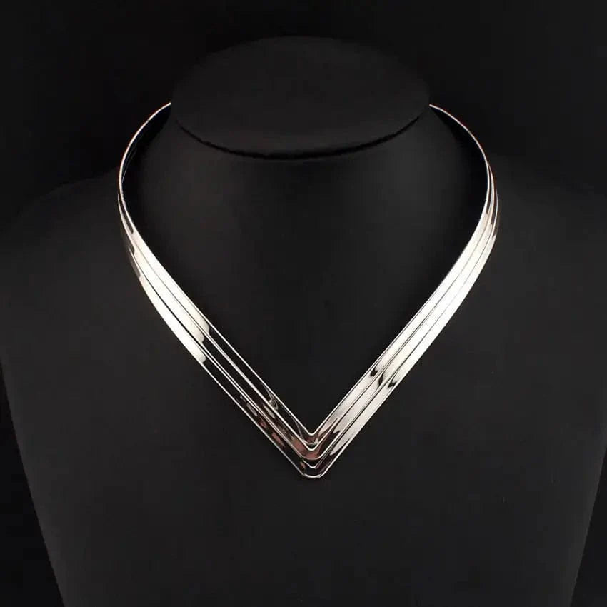 Manilai 3-layer metal torques collar choker, women's statement bib necklace with bright metal finish and bold design.