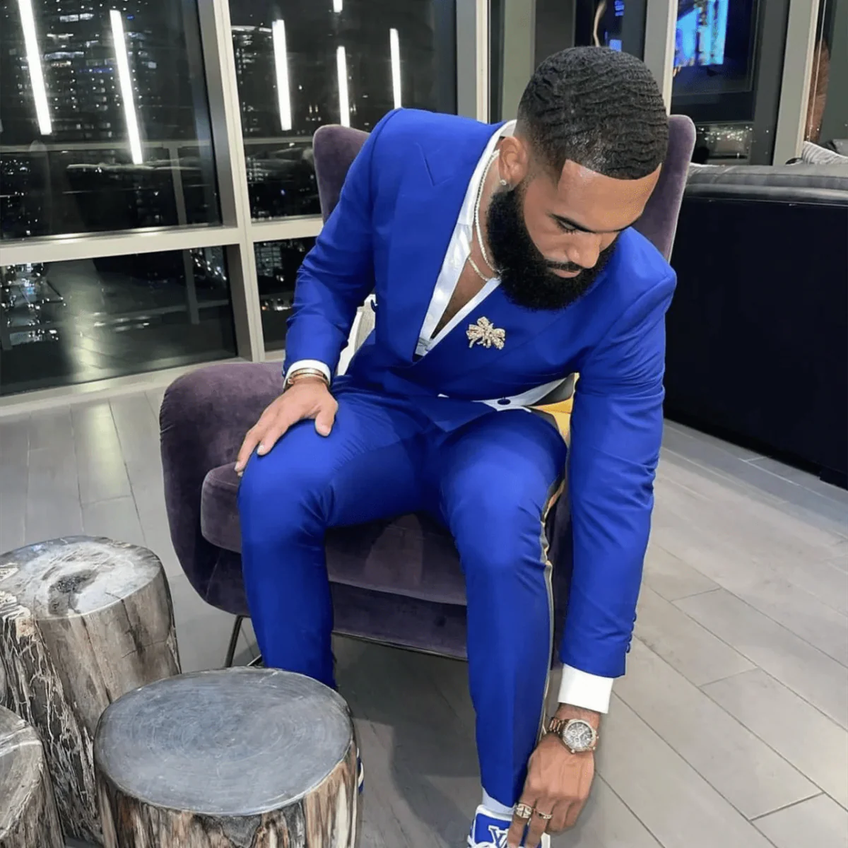 Men's blue patchwork slim fit 2-piece suit with blazer and trousers, ideal for weddings, prom, or formal events.