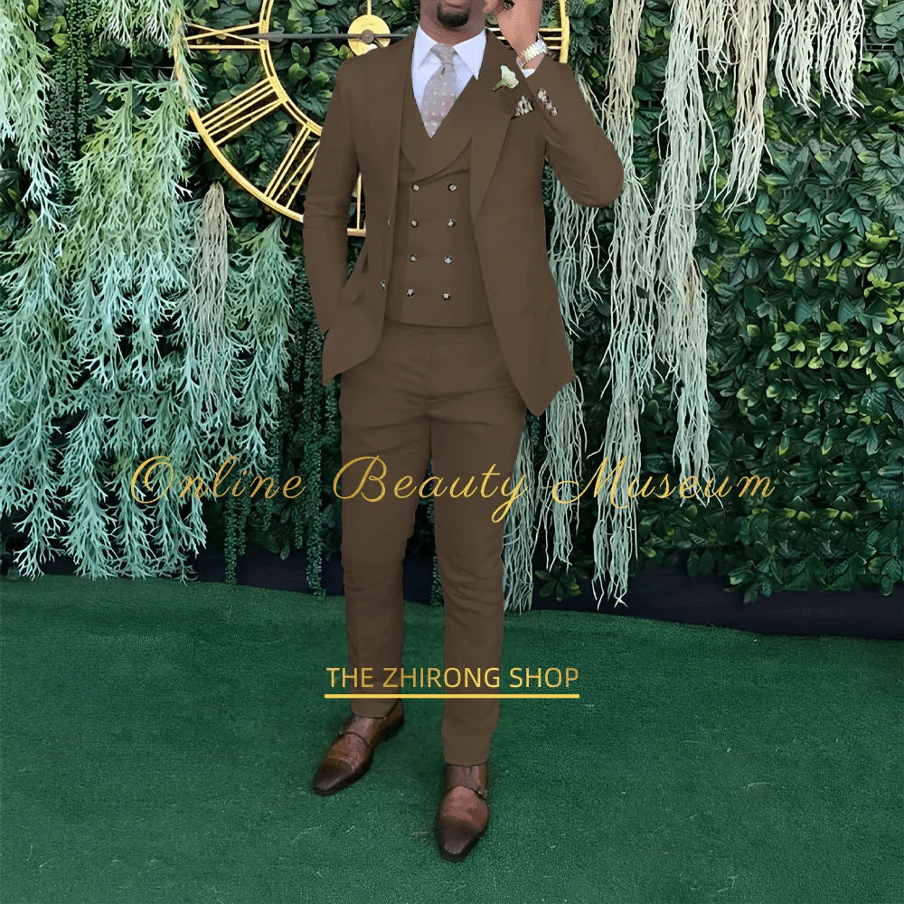 Men's 3-piece wedding suit by Showlu Fashion, featuring single-breasted jacket, vest, and trousers for formal occasions.