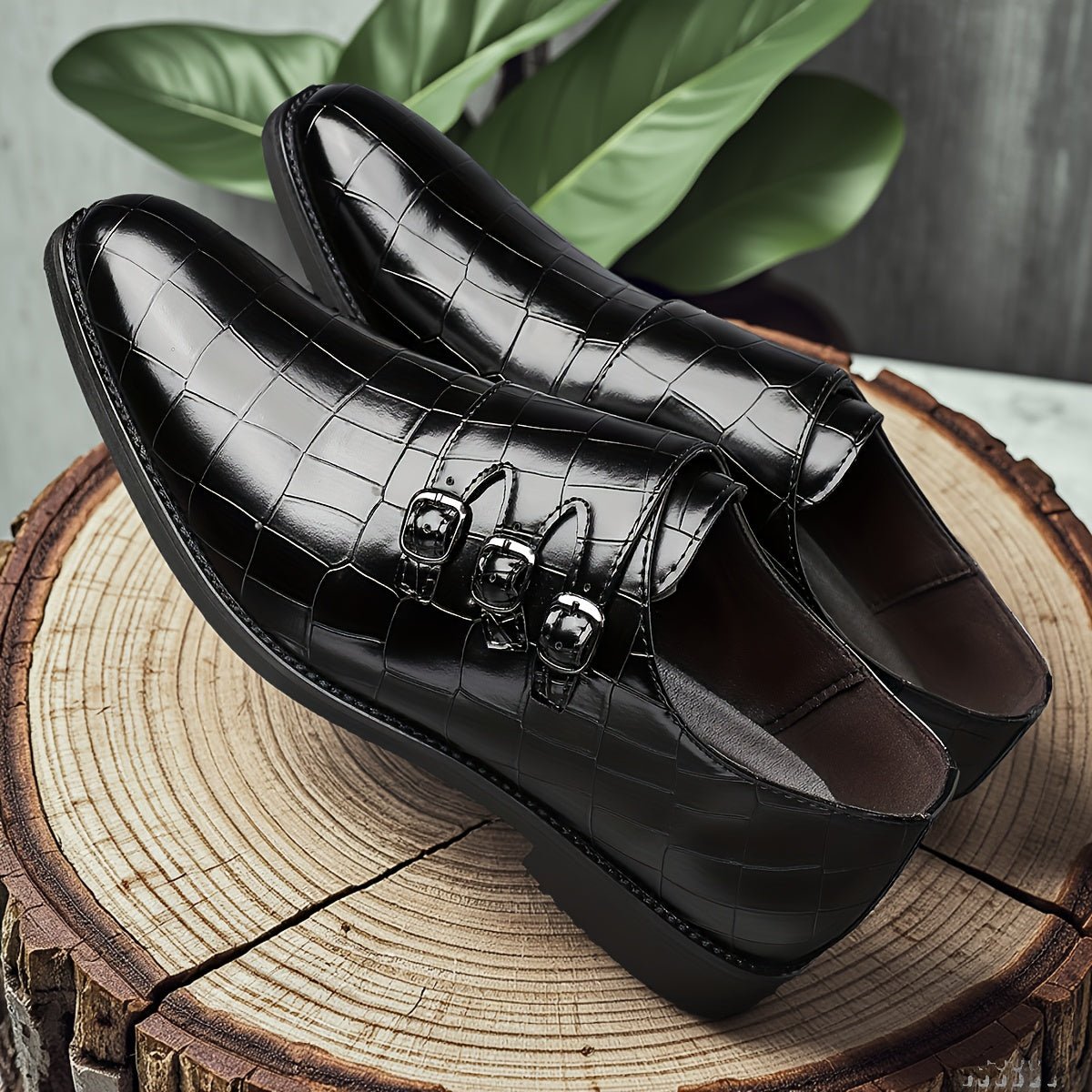 Men's formal business shoes by SHOWLU FASHION STORE, pointed toe lace-up Oxfords in polished black leather.